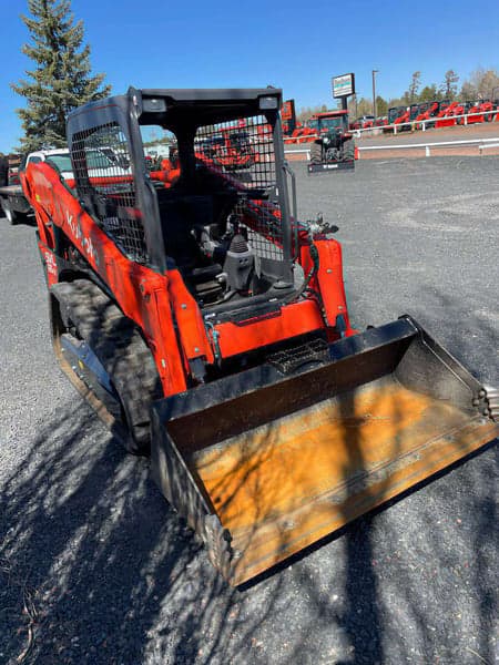 Image of Kubota SVL65-2 equipment image 2