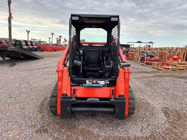 Image of Kubota SVL65-2 equipment image 2