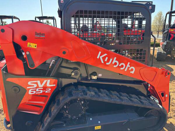 Image of Kubota SVL65-2 equipment image 1
