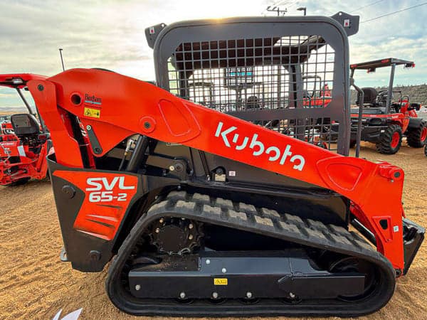 Image of Kubota SVL65-2 equipment image 1