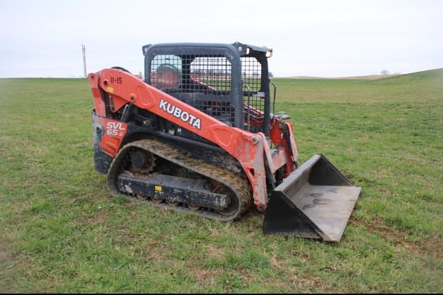 Image of Kubota SVL65-2 equipment image 2