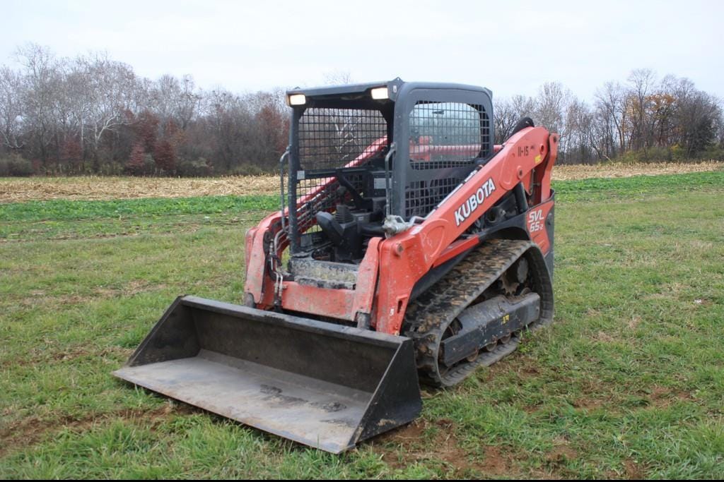 Kubota SVL65-2 Equipment Image0