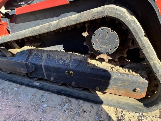 Image of Kubota SVL65-2 equipment image 4