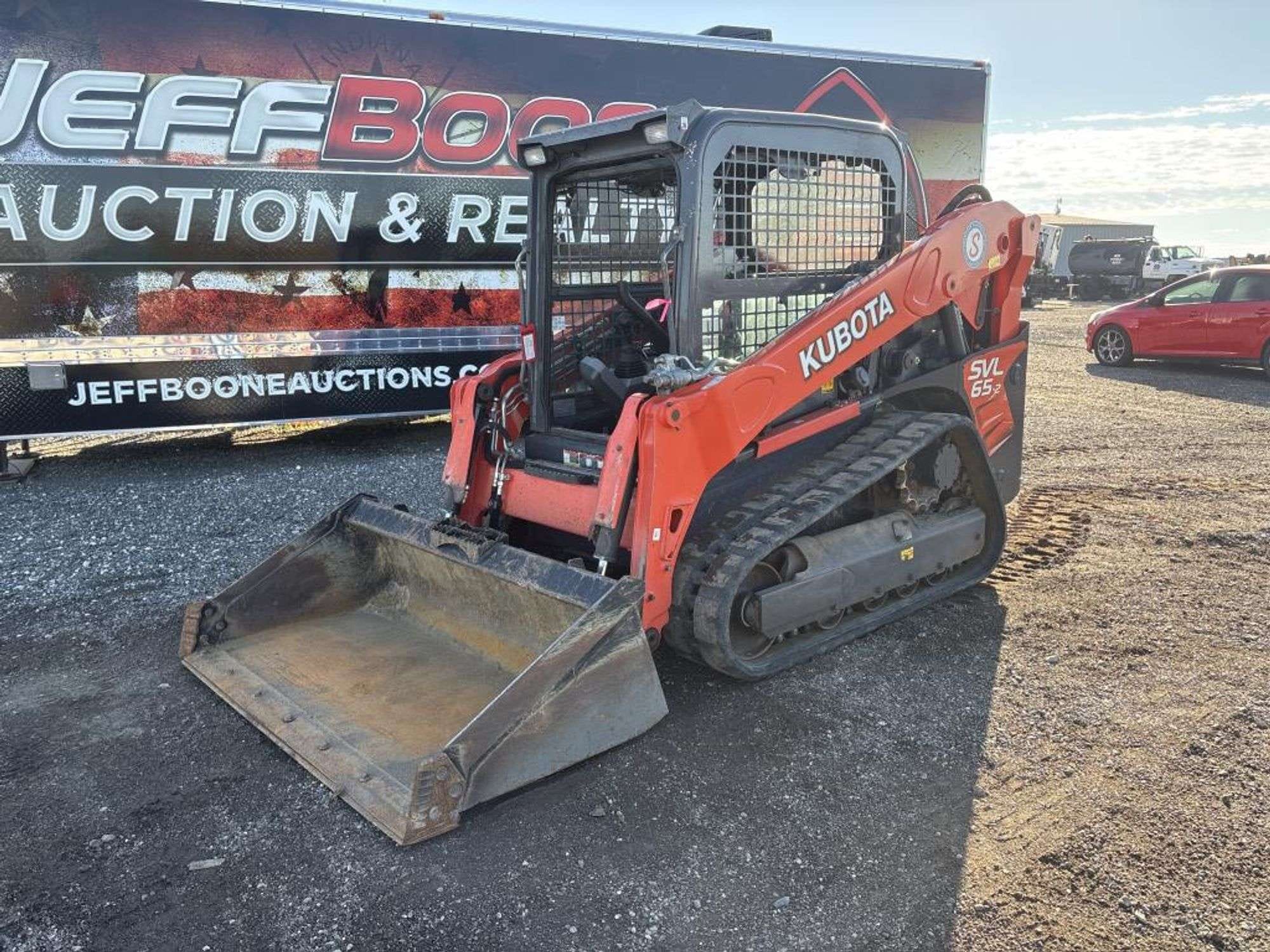 Kubota SVL65-2 Equipment Image0