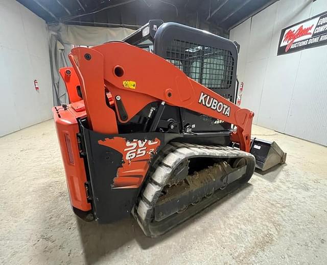 Image of Kubota SVL65-2 equipment image 4