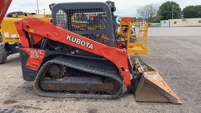Image of Kubota SVL65-2 equipment image 4