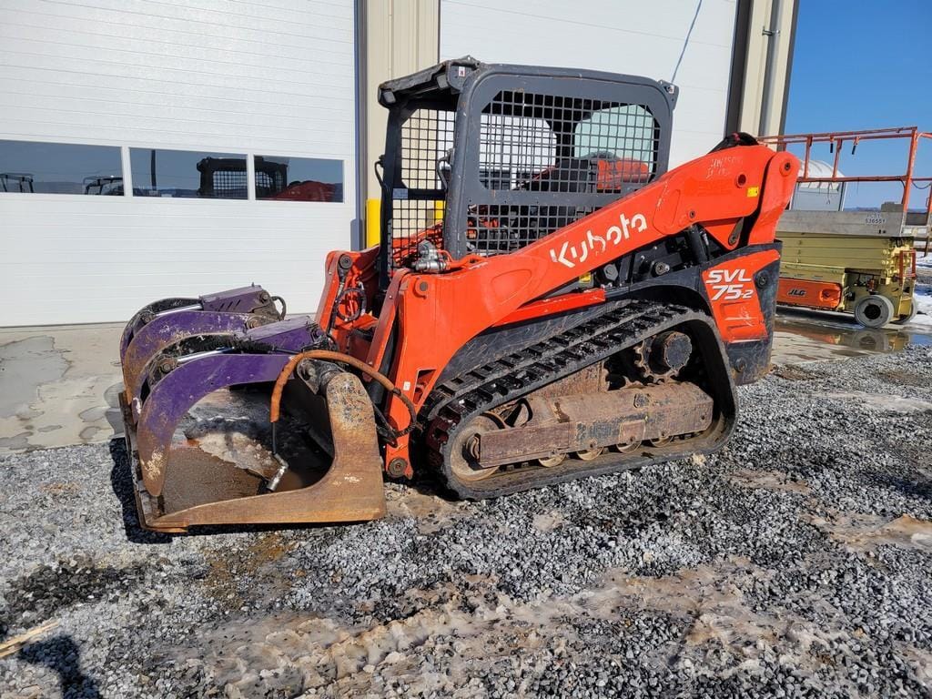 Kubota SVL75-2 Equipment Image0