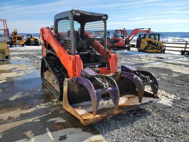 Image of Kubota SVL75-2 equipment image 2