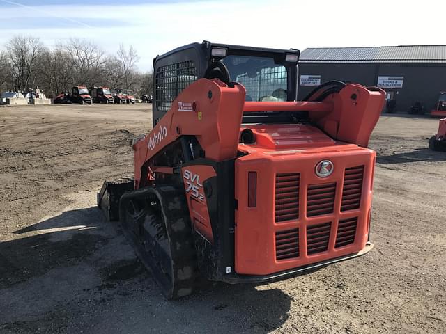 Image of Kubota SVL75-2 equipment image 2