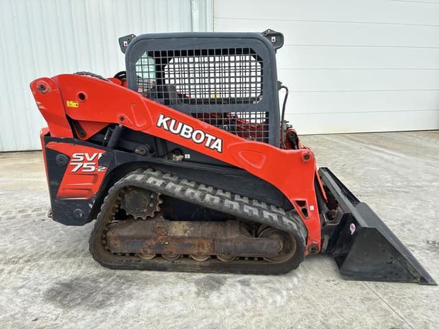 Image of Kubota SVL75-2 equipment image 2