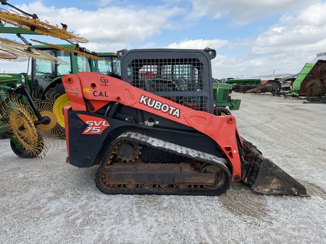 Image of Kubota SVL75-2 equipment image 2