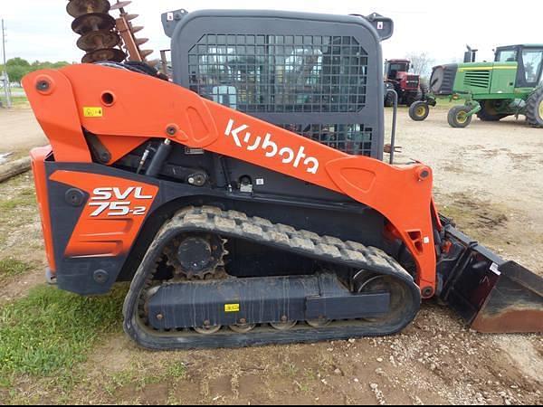 Image of Kubota SVL75-2 equipment image 2