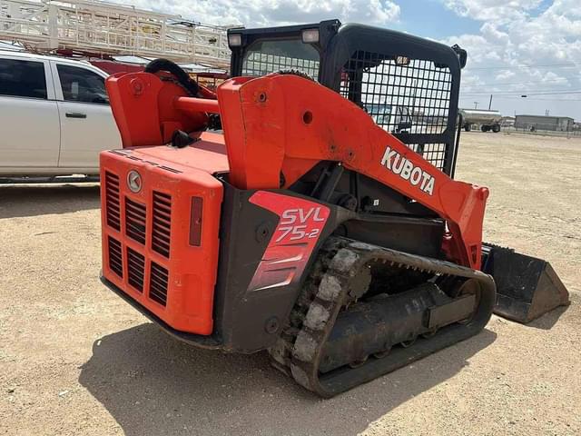 Image of Kubota SVL75-2 equipment image 3