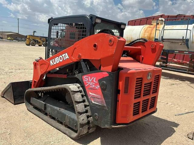 Image of Kubota SVL75-2 equipment image 4