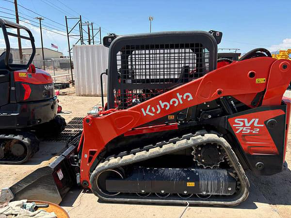 Image of Kubota SVL75-2 equipment image 4