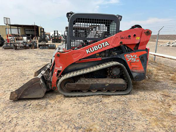 Image of Kubota SVL75-2 equipment image 1