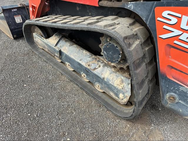 Image of Kubota SVL75-2 equipment image 4
