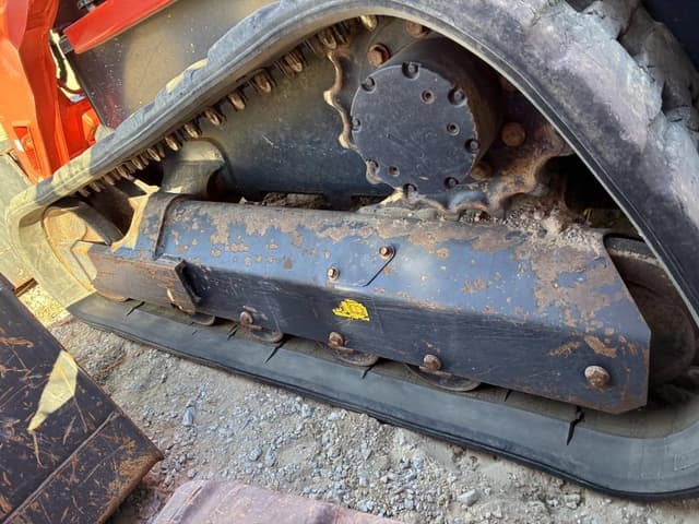 Image of Kubota SVL75-2 equipment image 4