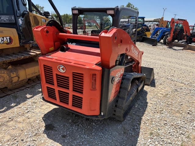 Image of Kubota SVL75-2 equipment image 2