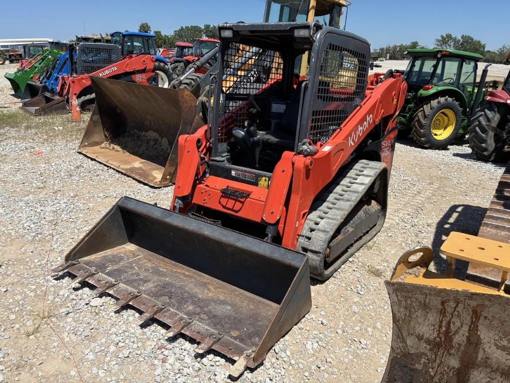 Kubota SVL75-2 Equipment Image0