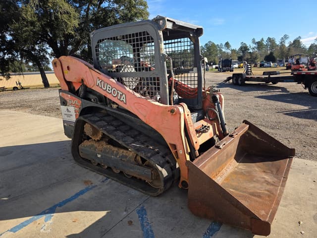 Image of Kubota SVL75-2 equipment image 2