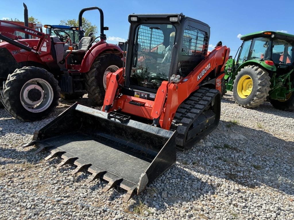 Kubota SVL75-2 Equipment Image0