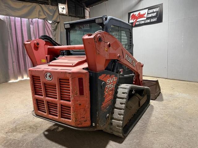 Image of Kubota SVL75-2 equipment image 4