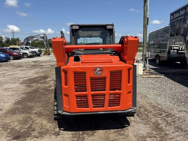 Image of Kubota SVL75-2 equipment image 2