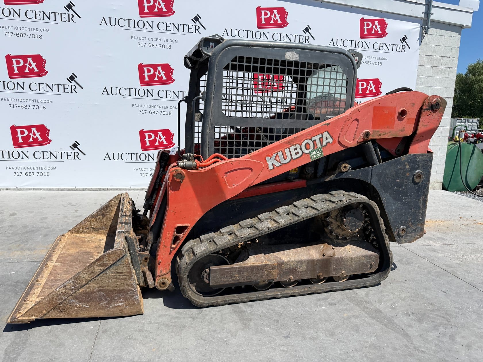 Kubota SVL75-2 Equipment Image0