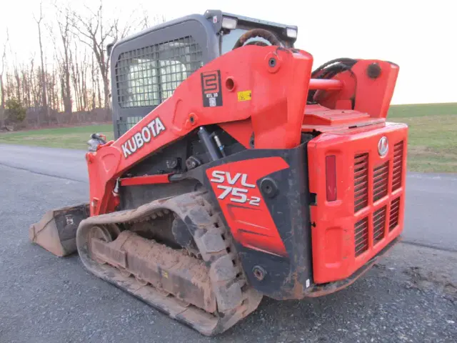 Image of Kubota SVL75-2HFWC equipment image 3