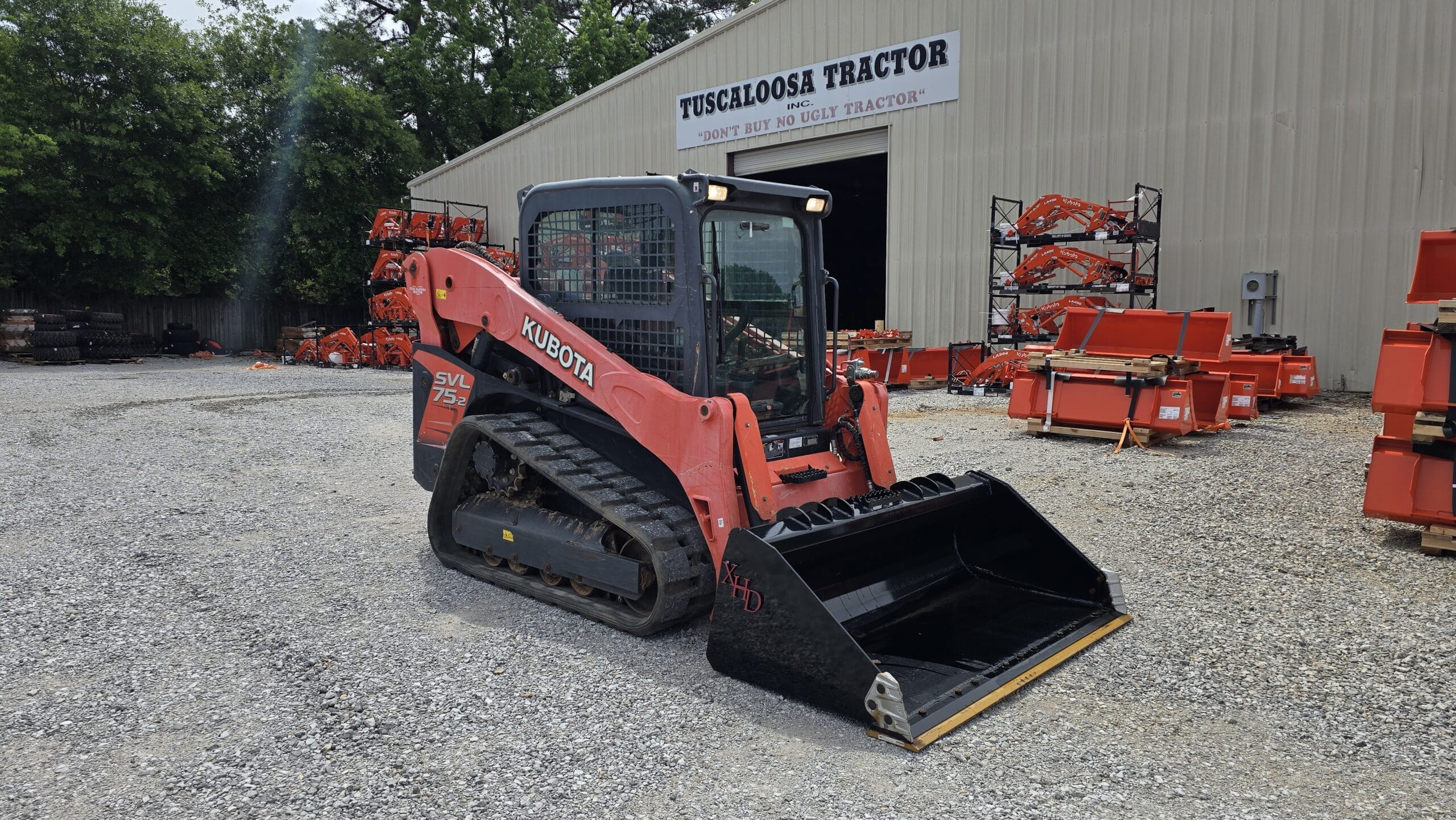 2016 Kubota SVL75-2HWC Equipment Image0