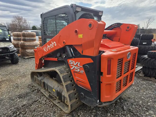 Image of Kubota SVL75-2HWC equipment image 4
