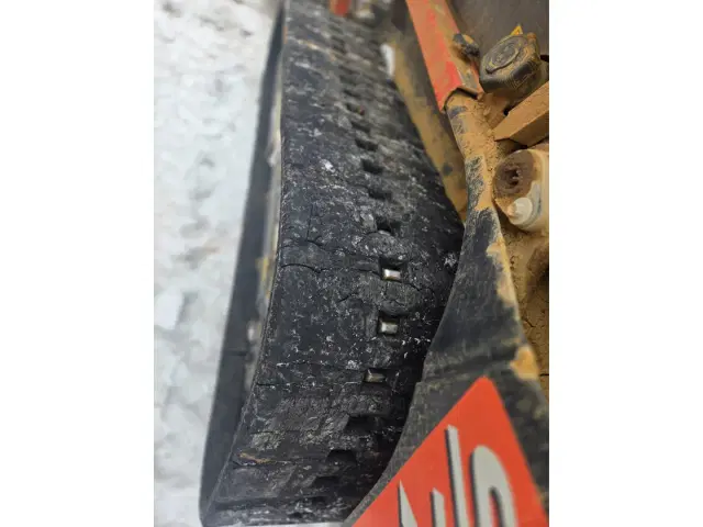 Image of Kubota SVL75-2HWC equipment image 2