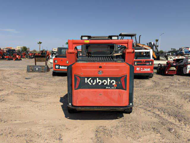 Image of Kubota SVL75-3 equipment image 4