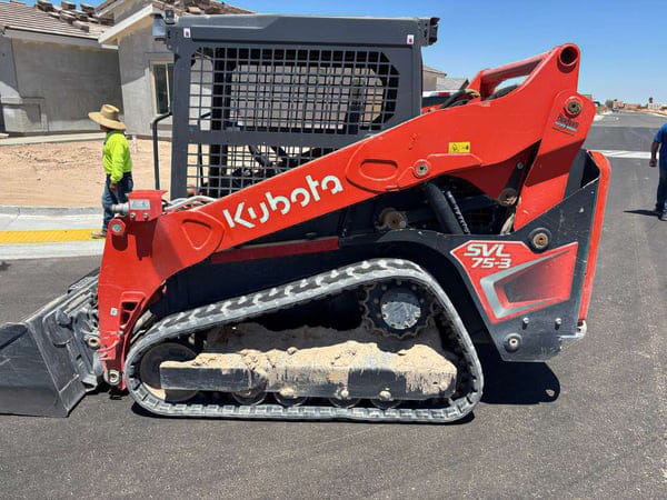 Kubota SVL75-3 Equipment Image0