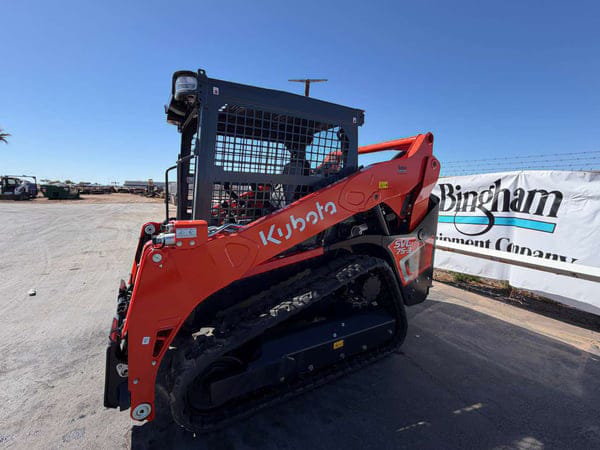 Kubota SVL75-3 Equipment Image0