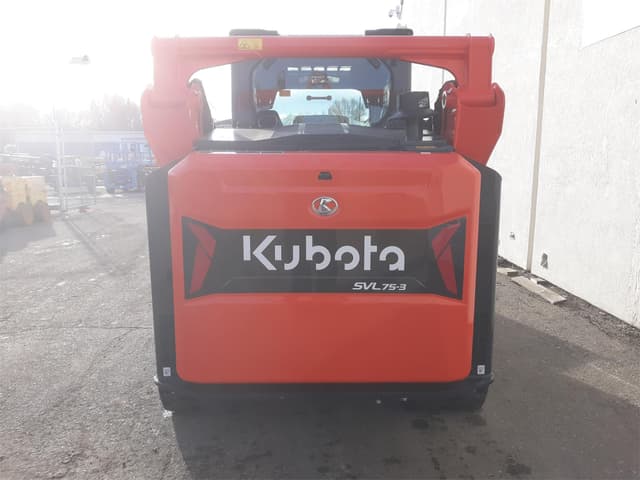Image of Kubota SVL75-3HFWCC equipment image 4