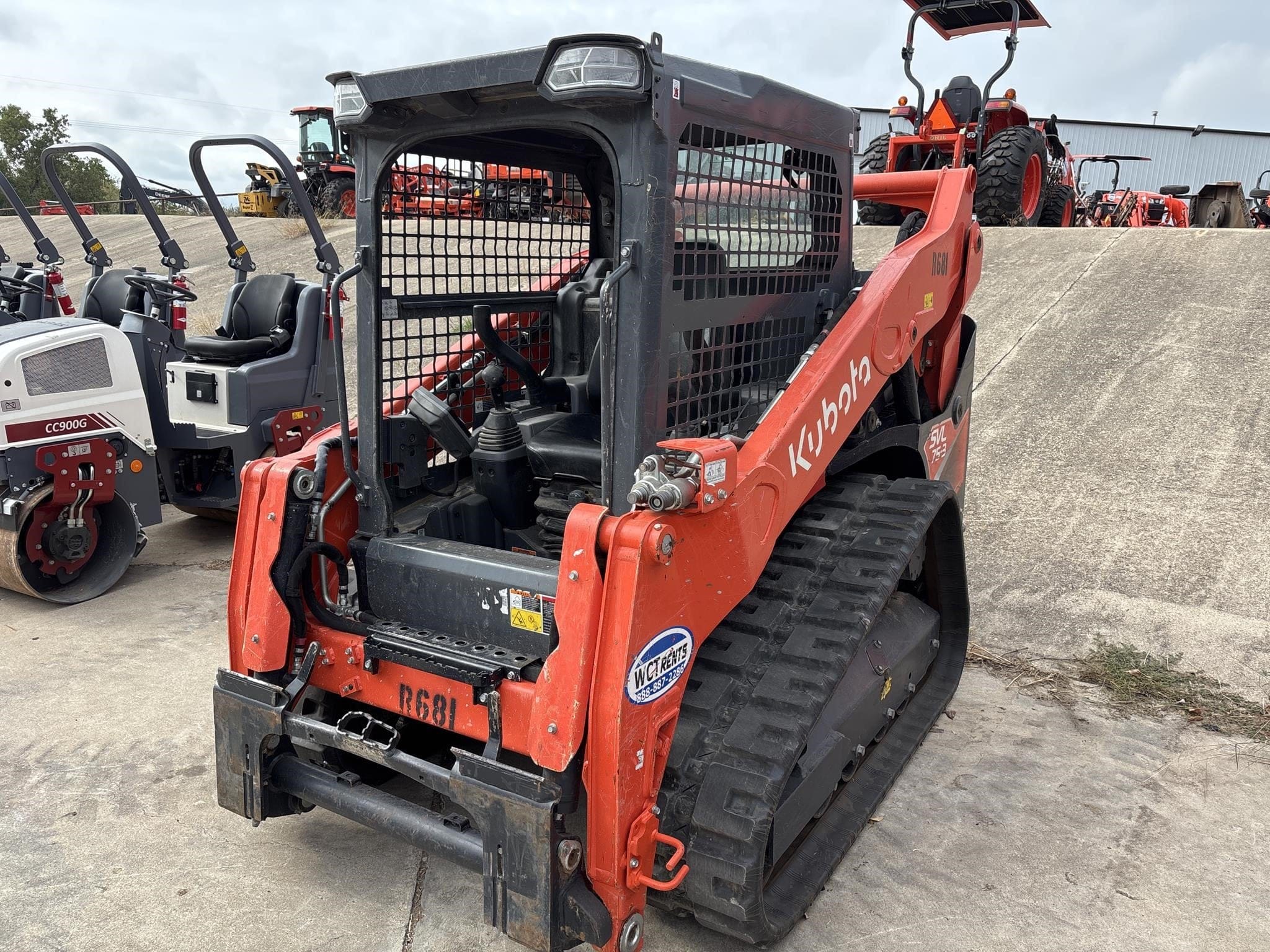 2023 Kubota SVL75-3 Equipment Image0