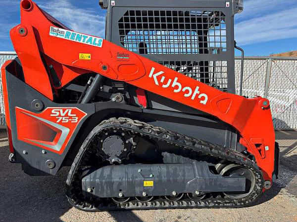 Image of Kubota SVL75-3 equipment image 1