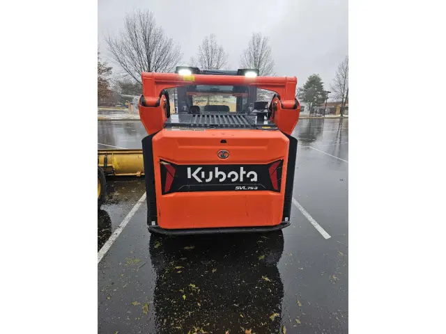 Image of Kubota SVL75-3HWC equipment image 1