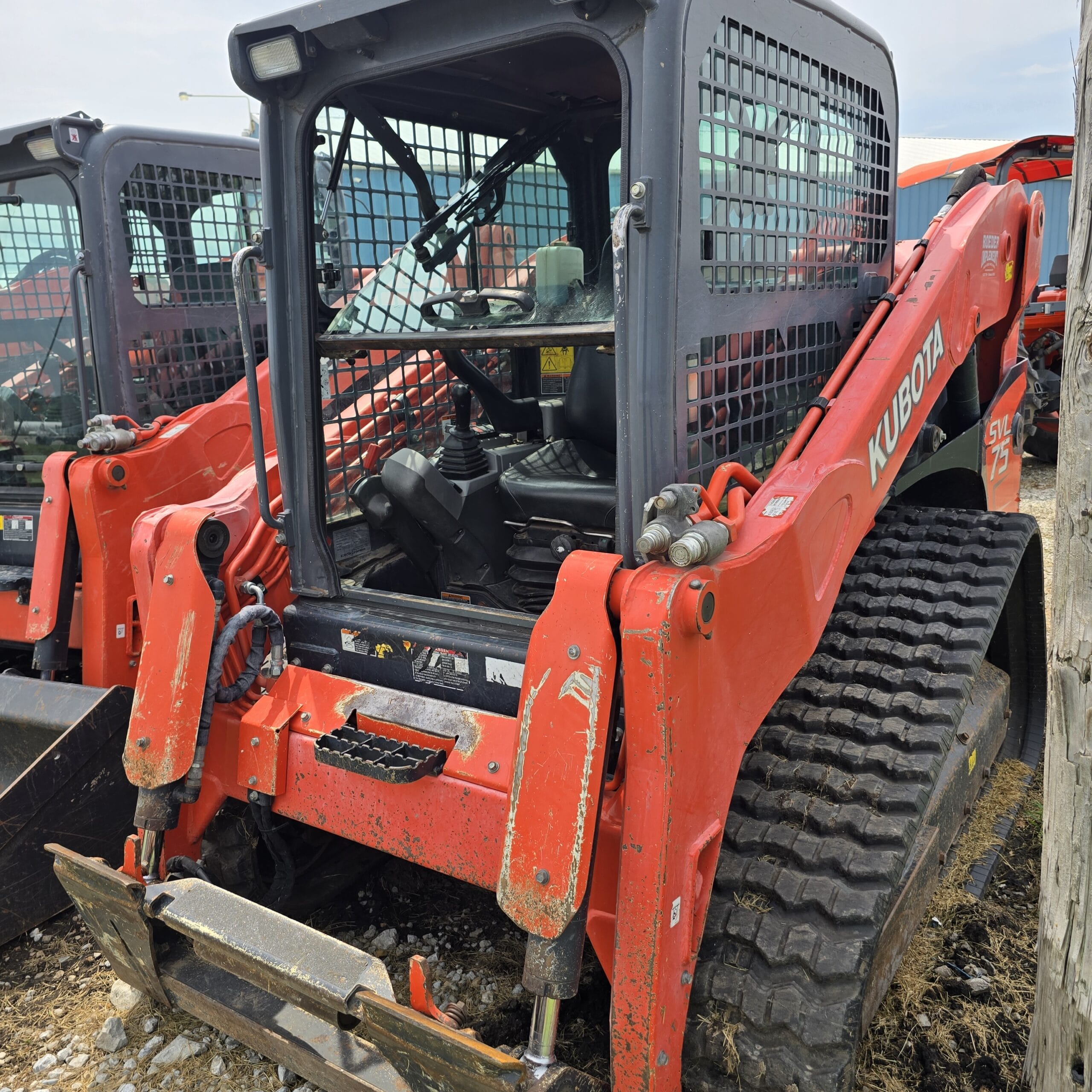 2012 Kubota SVL75 Equipment Image0