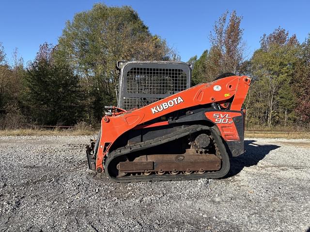 Image of Kubota SVL90-2 equipment image 2