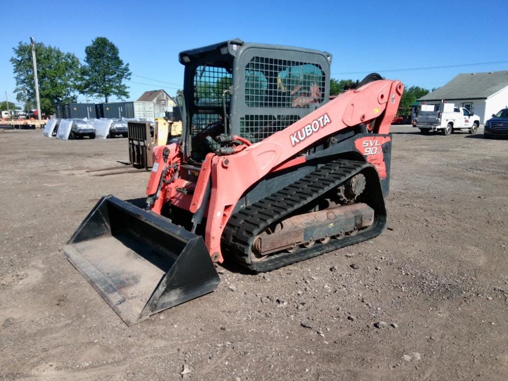 Kubota SVL90-2 Equipment Image0