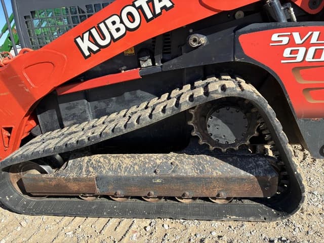 Image of Kubota SVL90 equipment image 4
