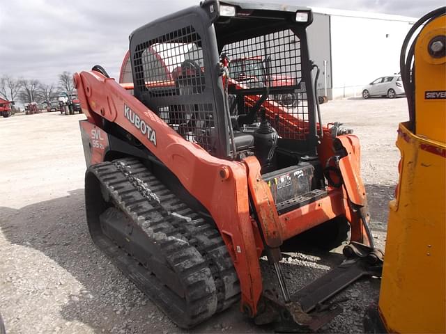 Image of Kubota SVL95-2 equipment image 2