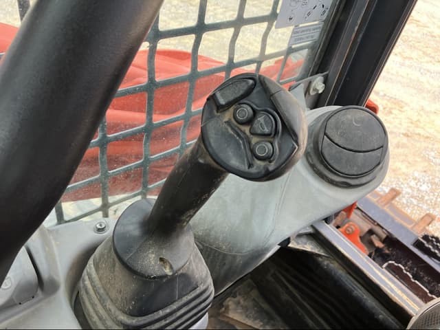 Image of Kubota SVL95-2S equipment image 3