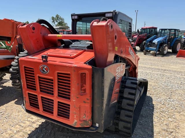 Image of Kubota SVL95-2S equipment image 2