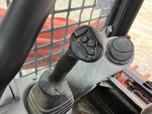 Image of Kubota SVL95-2 equipment image 3