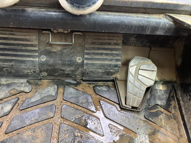 Image of Kubota SVL95-2 equipment image 4