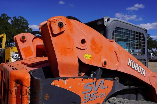 Image of Kubota SVL95-2S equipment image 4